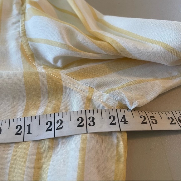 NWT Maurices long sleeve button down blouse light yellow striped Women's XXL - Picture 10 of 10